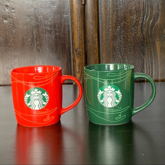 Starbucks 12oz Red & Green Holiday Mug Set 2020 Mermaid Logo with Swirl - Picture 2 of 16